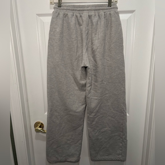 White Fox Boutique Wide Leg Grey Sweatpants - Picture 5 of 8